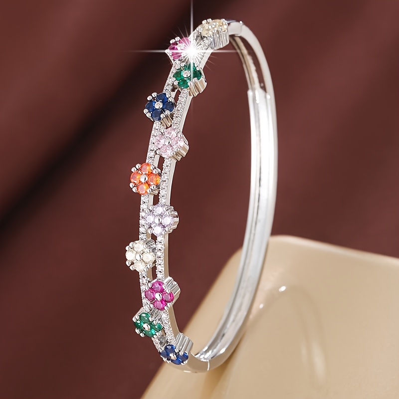 Zirconia Bracelet with Delicate Flower for Women